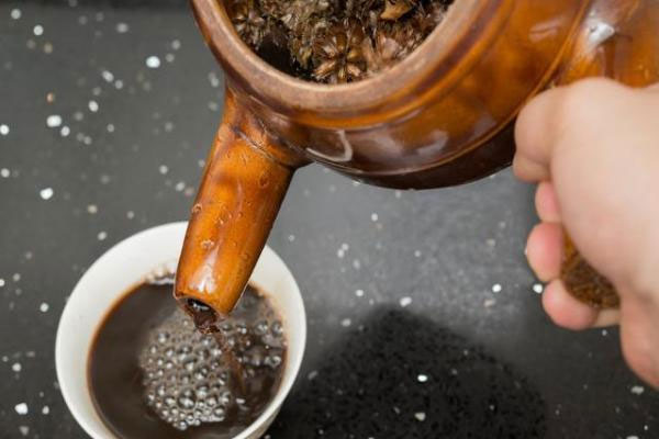 矿泉水煎中药不是好选择-中药文化-山西药茶网-茶的味道,药的功效