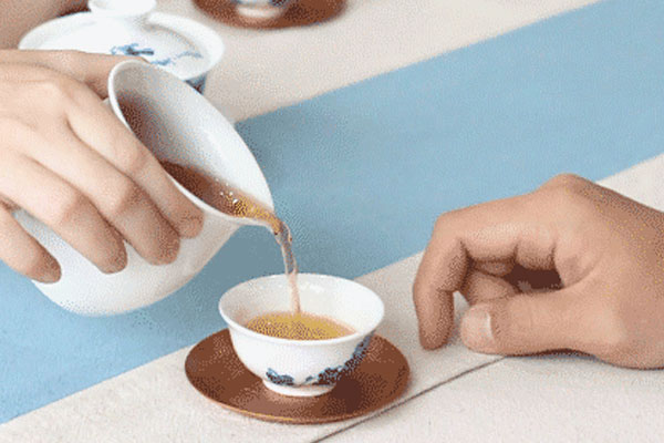 倒茶文化