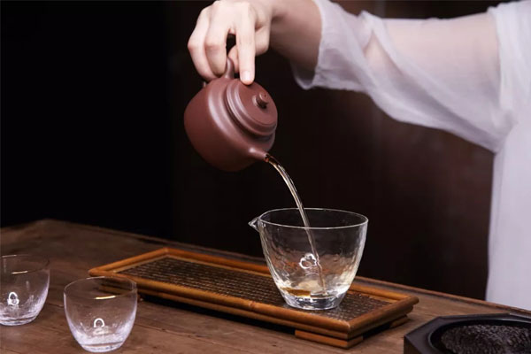 男的茶艺师的前景和收入_茶艺师要男的吗_茶艺师男的